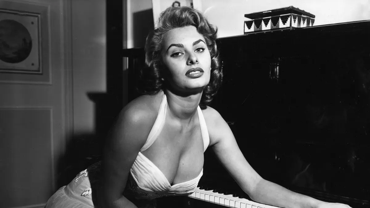 Sophia Loren through the years: 18 Rare & Fascinating Photos of Her Life, Love, Legacy